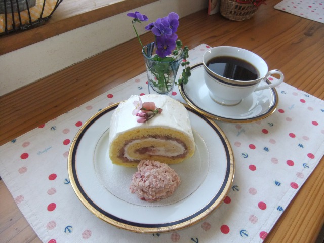 cafe ONE LOVE・ケーキセット700円
